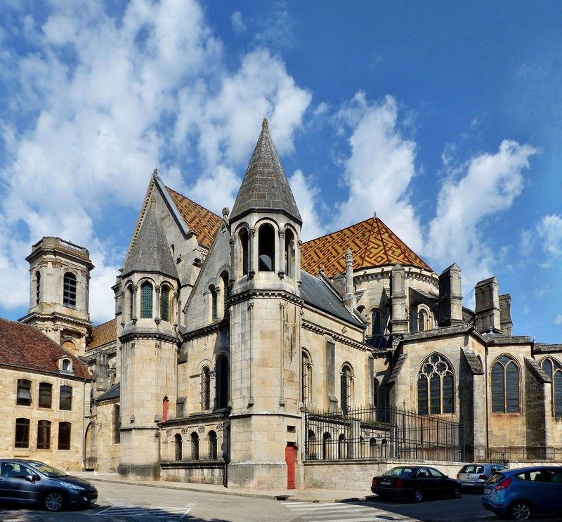 Cathédrale Saint-Mammès.
