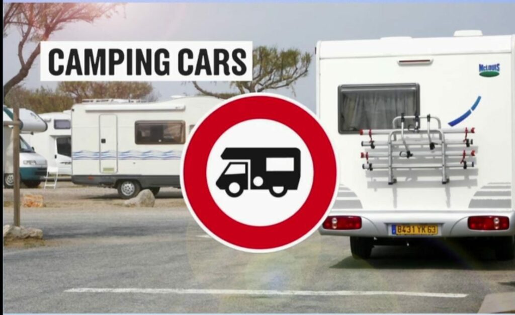 Ce panneau d'interdiction montrant un camping-car n'a pas d'existence légale.