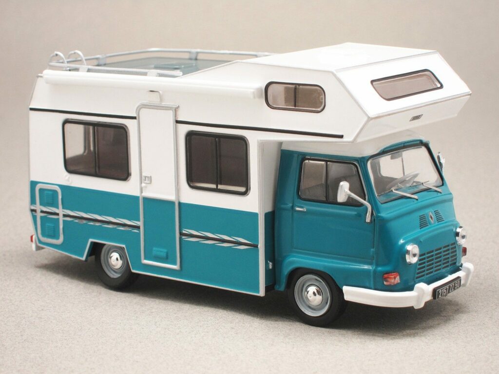 Renault Estafette Autostar 350 au 1/43e de chez Ixo