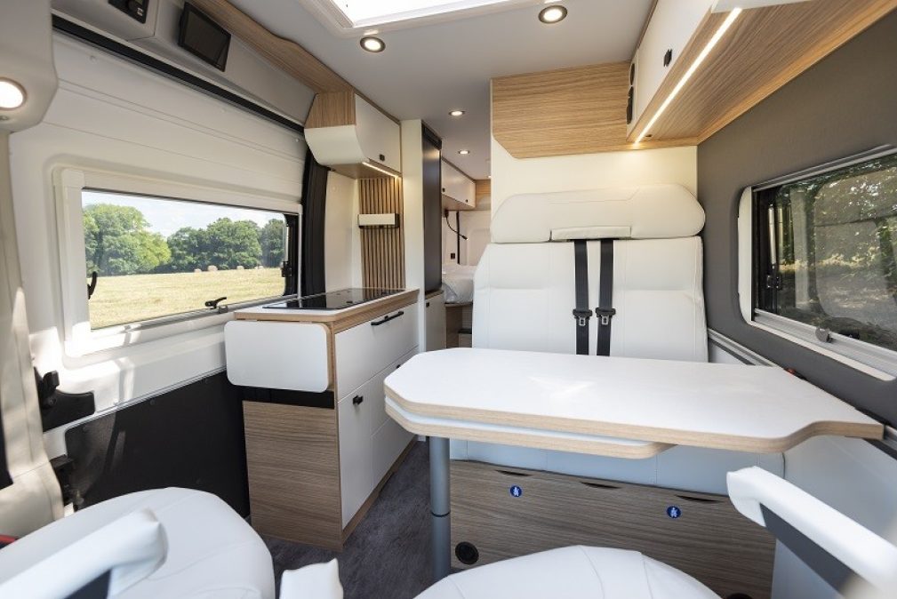 Nouvelle ambiance Pyla à bord des fourgons Pilote, ici dans la version standard.