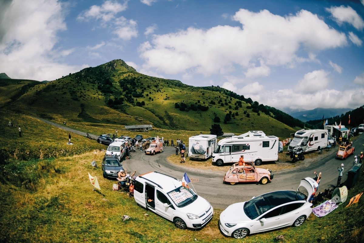Sud-Gironde : les camping-cars géants de toute la France