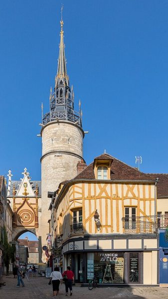 Tour de l'Horloge, à Auxerre