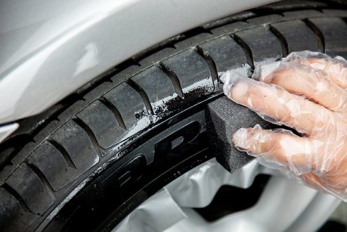 Kit Quixx Tyre pour redonner un bel aspect aux pneus