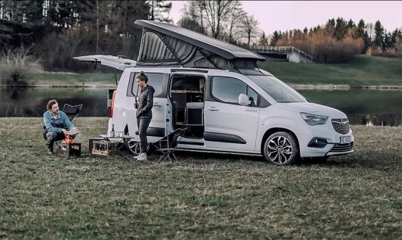 Vanderer convertit l'Opel Combo Life L2 en camping-car