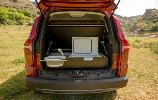 Camperiz transforme le Dacia Jogger en camping-car