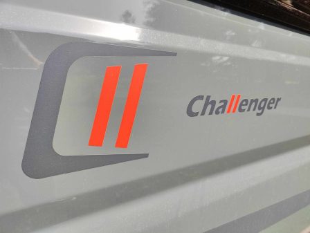 Le stickage Challenger.