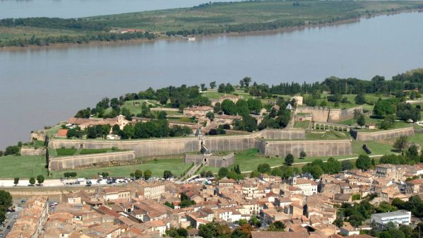 ©-alpha-images-blaye-tourisme