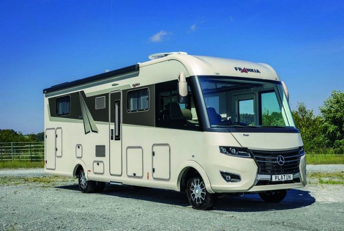 Promo Camping Car De Rêve 3 En 1 chez Géant Casino