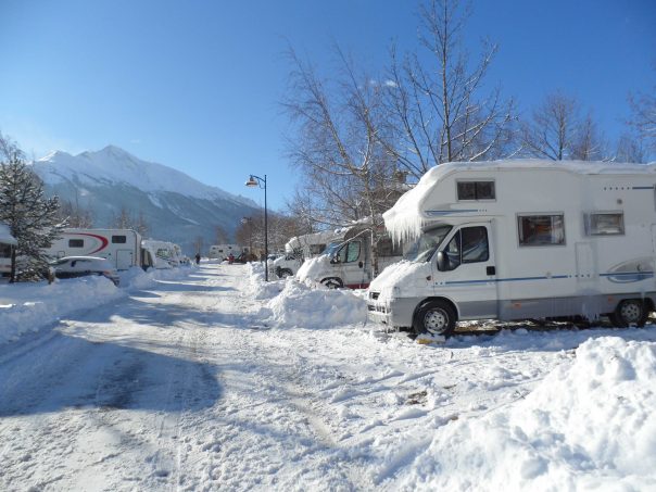 voyage camping car en hiver