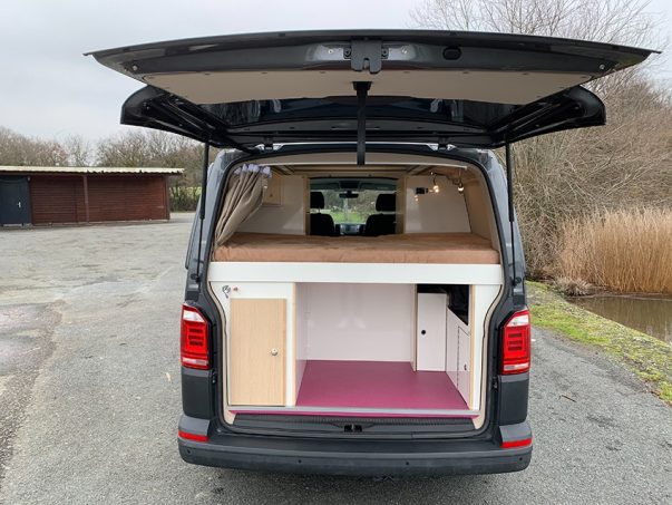 Jcg Créations Décline Son Aménagement Camping-Car V7 Ct Sur Volkswagen -  Actus Des Marques | Camping-Car Magazine