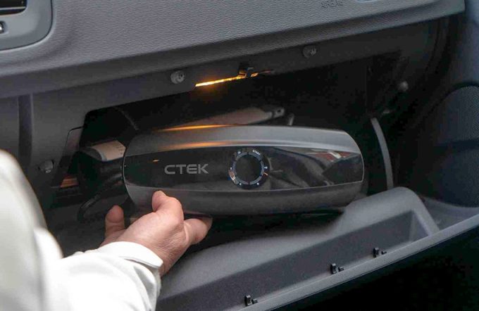CTEK CS One, Chargeur De Batterie 12V, Intelligent, Voiture Et Moto -  Équipement auto