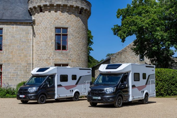 Le Guide 2023 Accessoires camping-car est en vente en kiosque – Le Monde du  Camping-Car