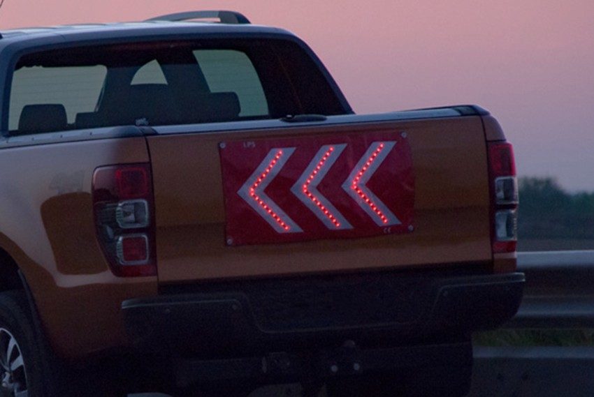 Bandeau d'urgence à leds LPS pour compléter le triangle dans un camping-car