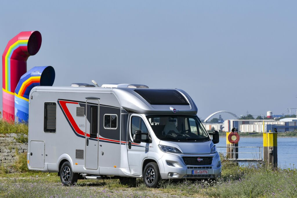 Bürstner Ixeo T 736