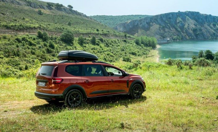Camperiz transforme le Dacia Jogger en camping-car