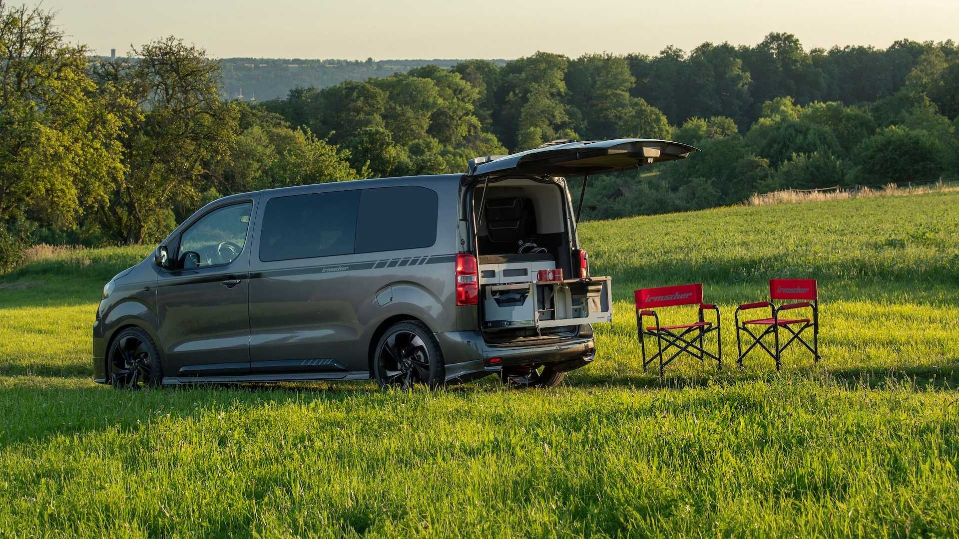 Camping-Box sur Opel Zafira Irmscher iS3 Black Phantom