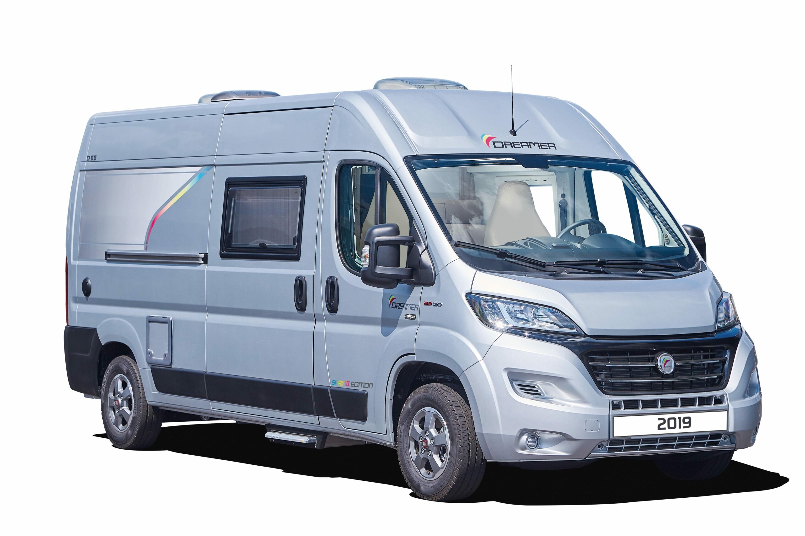 Ce Dreamer D55 s'établit sur une longueur de 5,99 m.