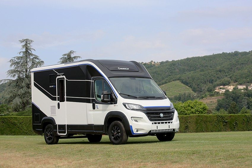 Chausson X550, un modèle hybride entre fourgon et camping-car classique