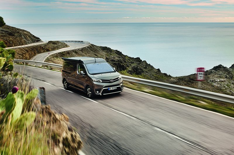 CrossCamp sur Toyota ProAce Verso