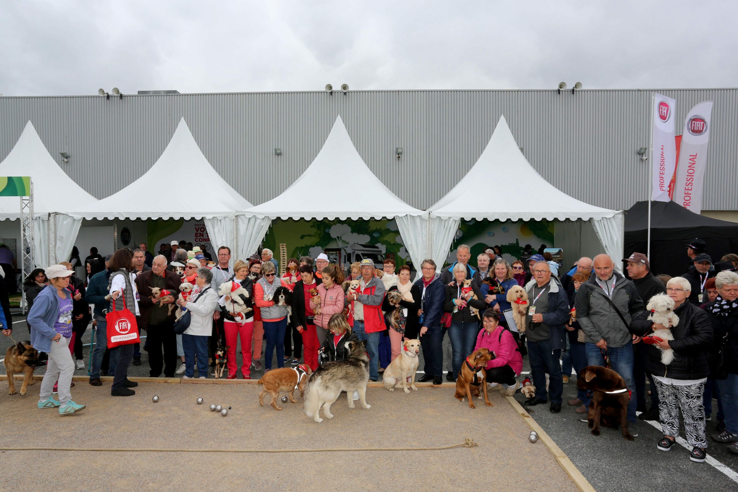 Fiat Professional accueille les propriétaires de chiens à la 20e Fête Européenne du Camping-Car à Albi