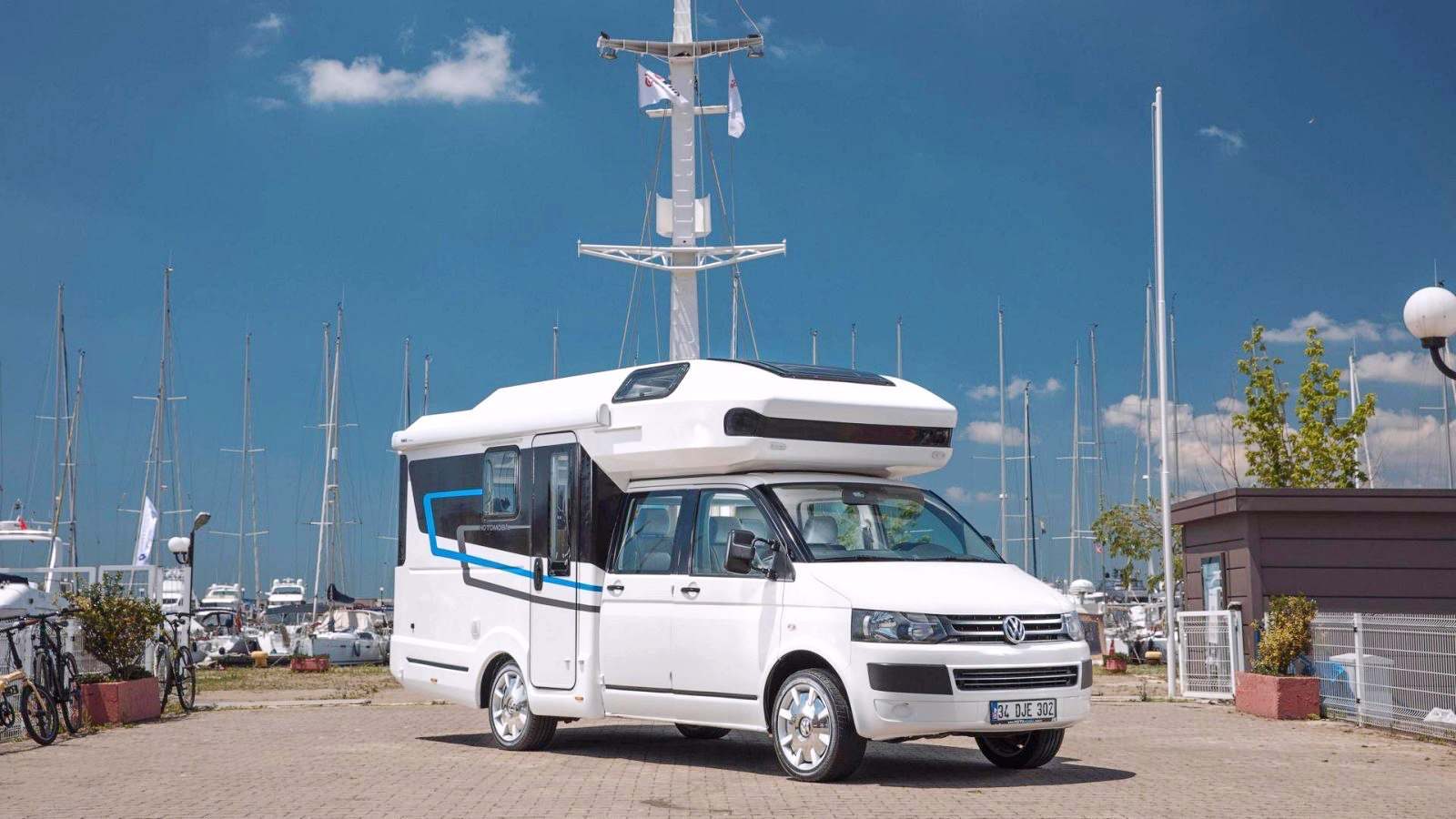 Hotomobil Freedom sur VW T6 double cabine