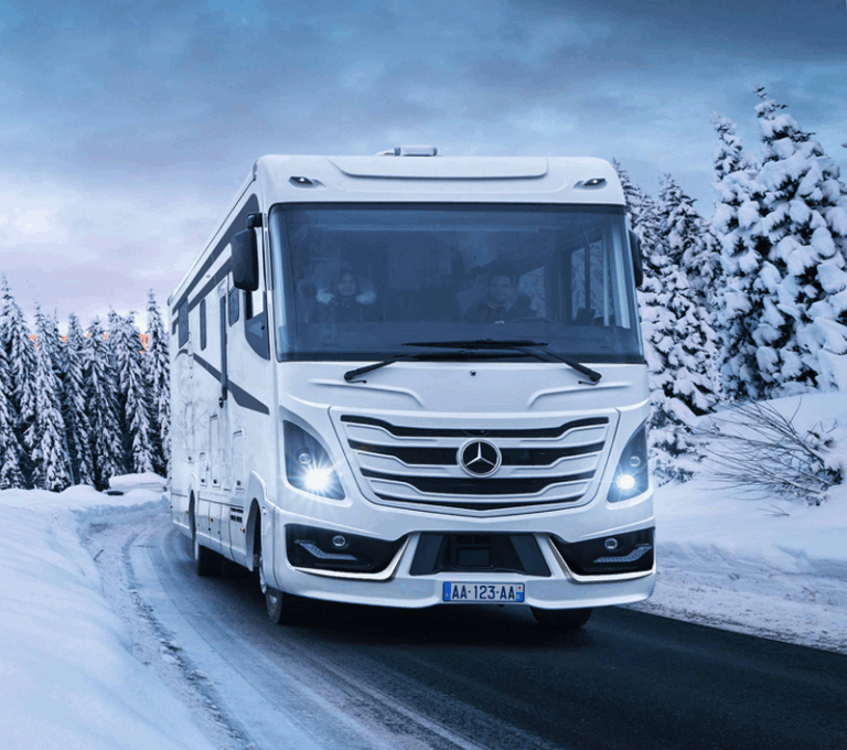Le Voyageur annonce un nouveau campingcar Liner sur Mercedes Camping — free download