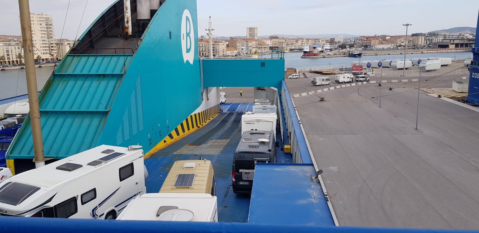L'arrivée des camping-cars à Sète