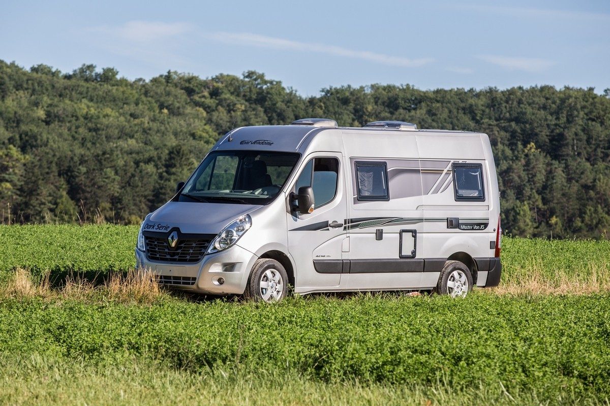 Le Master Van XS (Dark Serie) se distingue par l'usage du Renault Master