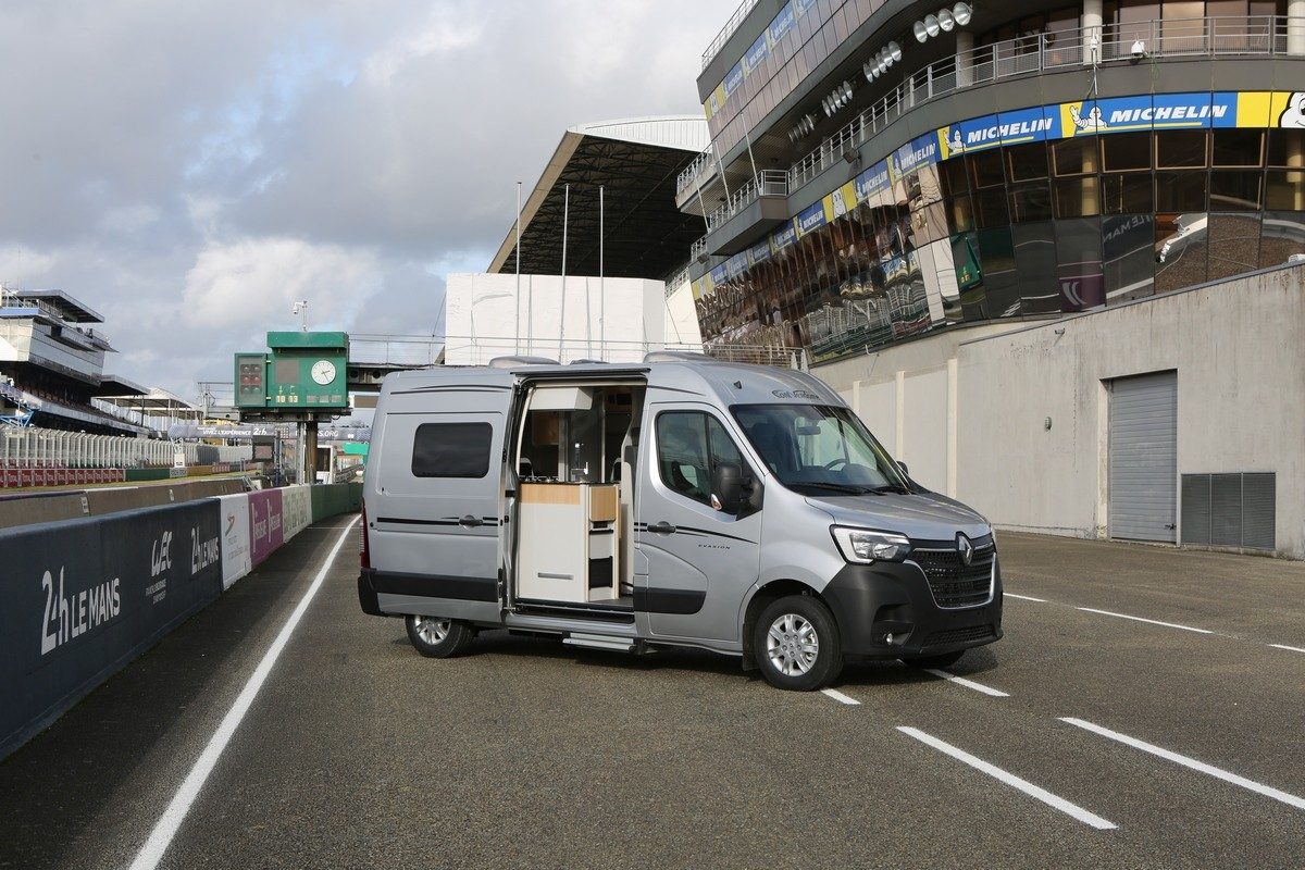 Le Master Van XS n'est proposé qu'avec le moteur de 135 ch.