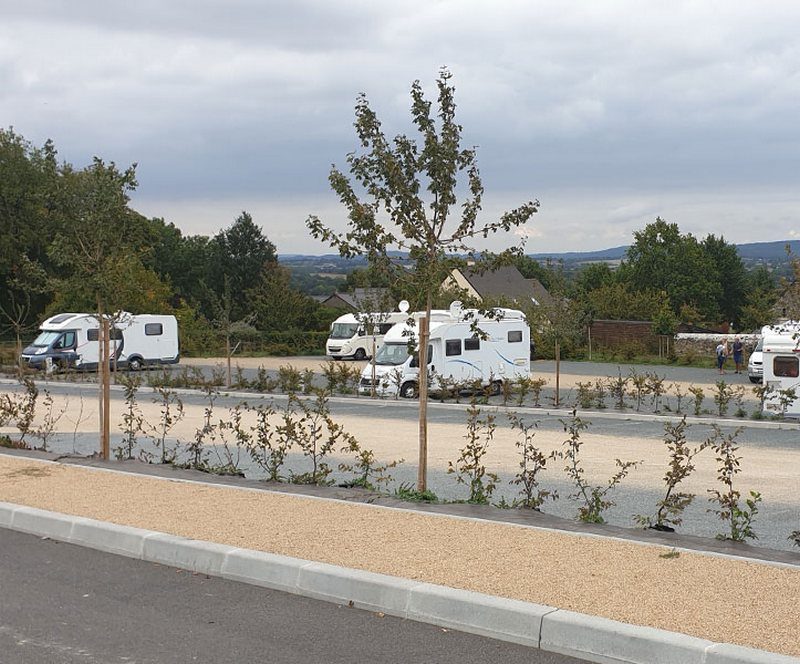 Les utilisateurs ont appréciés notamment la proximité avec la ville et le château.