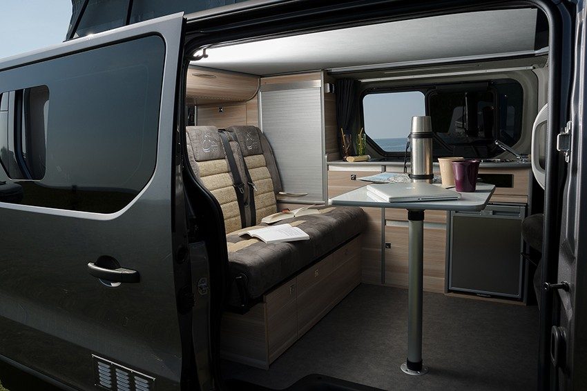Les vans Glénan Concept Cars sont aussi visibles en région Rhône-Alpes dans un nouveau showroom situé à Décines-Charpieu.