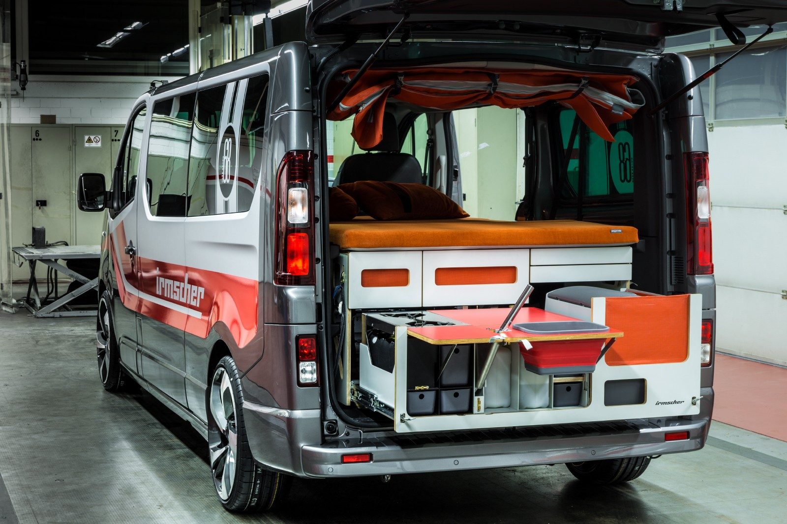 Opel Vivaro Irmscher Liner 68