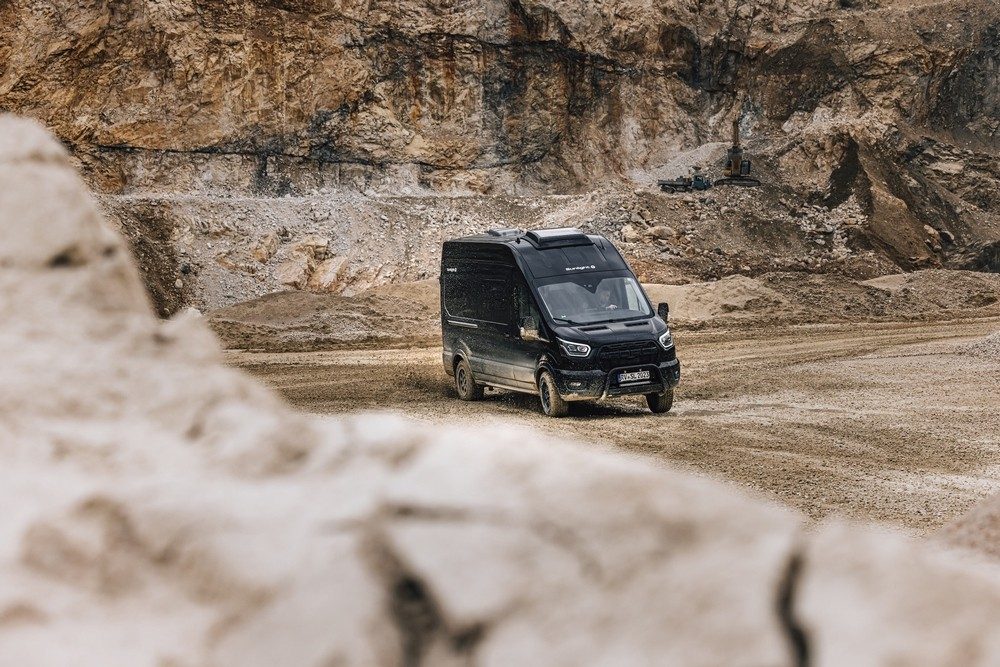 Sunlight Cliff 590 4x4 Adventure Edition
