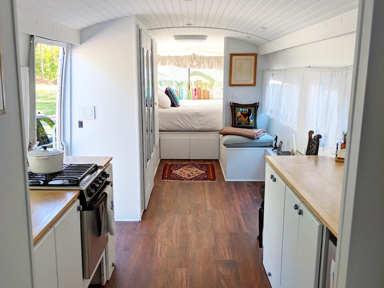 Une tiny home cosy et lumineuse.