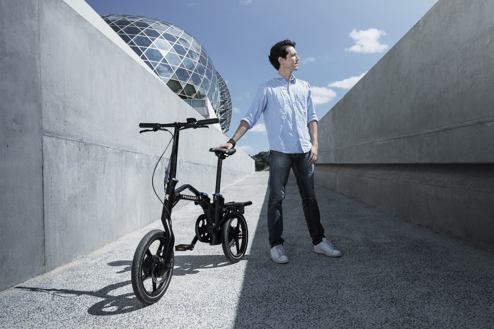 Vélo pliant à assistance électrique Peugeot eF01