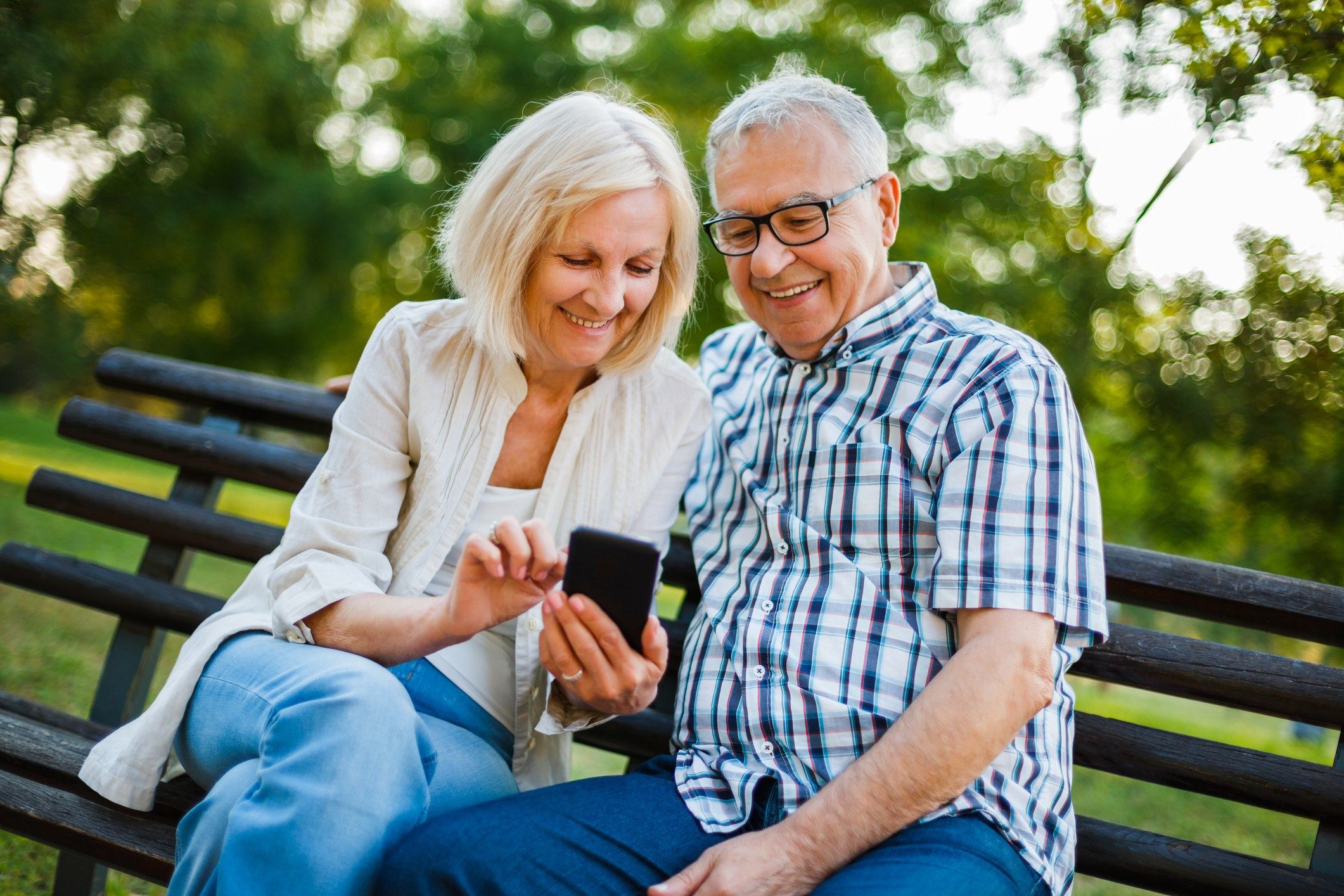 Viviane et Jean ont fait installer le HUB Teleco dans leur camping-car et ils ne peuvent plus s'en passer.