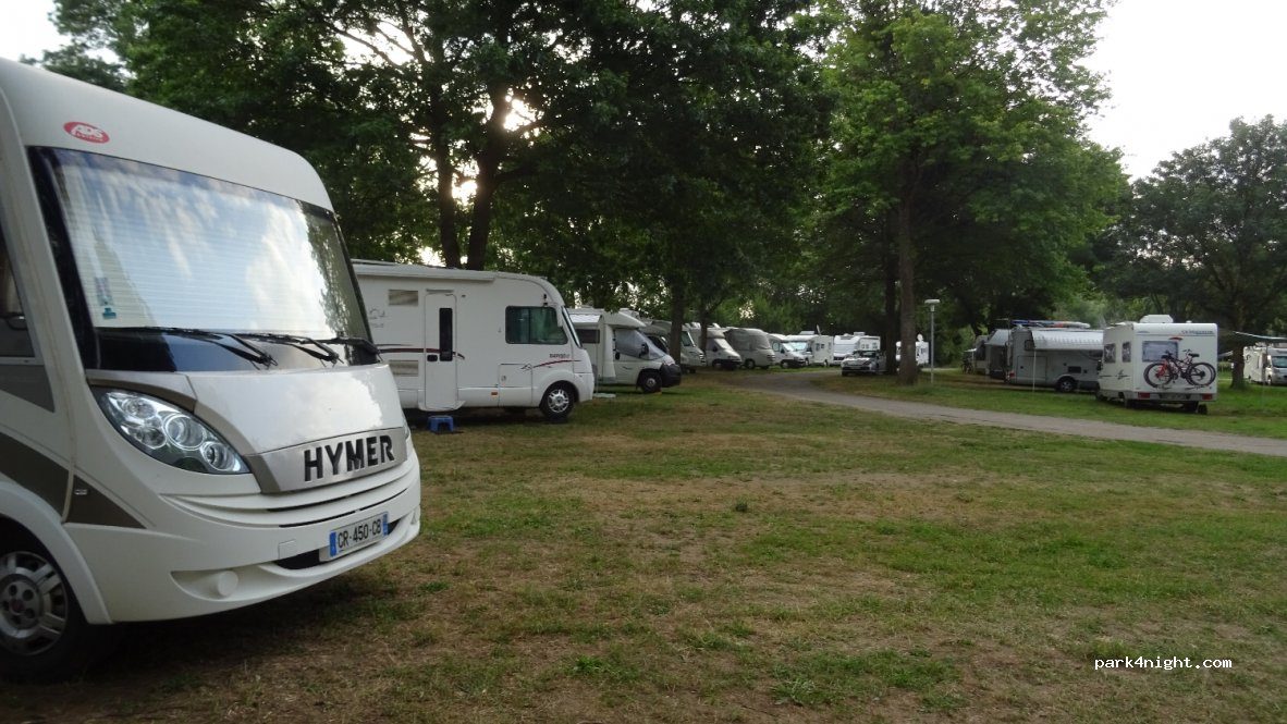 Aire de services de Dampierre sur Loire