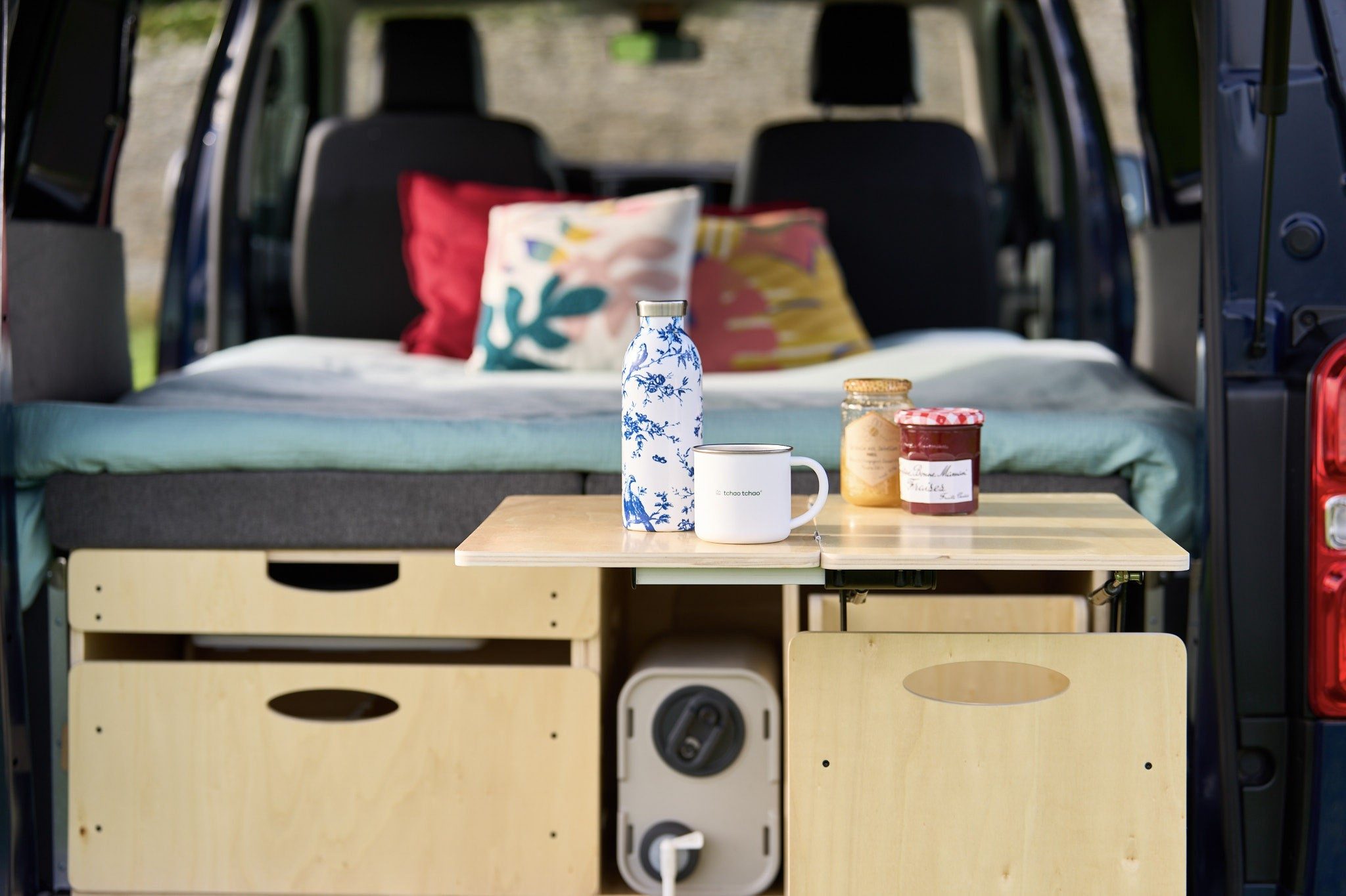 Tchao Tchao Tchao : Des kits d’aménagement innovants pour vans et voitures