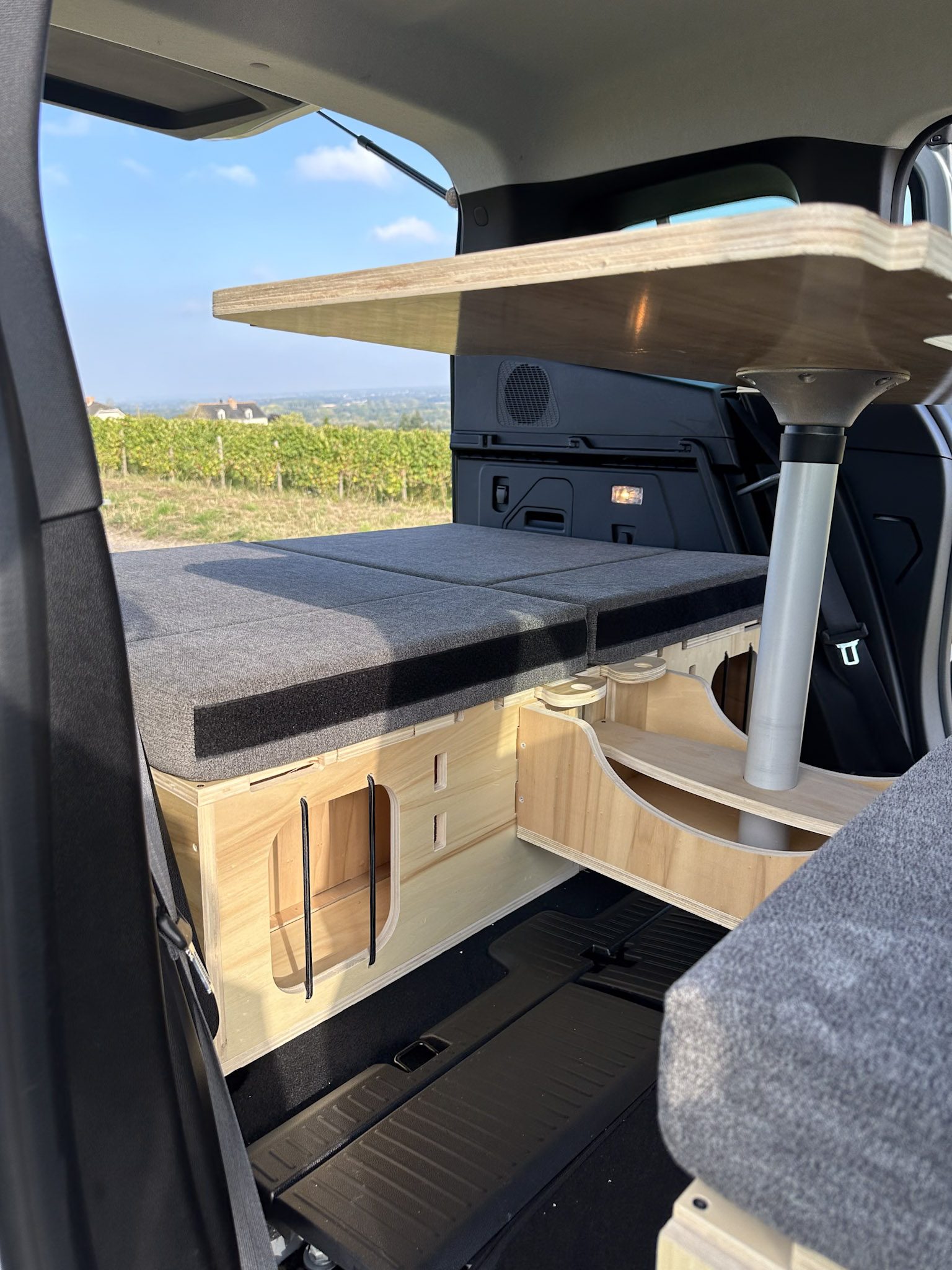 Tchao Tchao Tchao : Des kits d’aménagement innovants pour vans et voitures