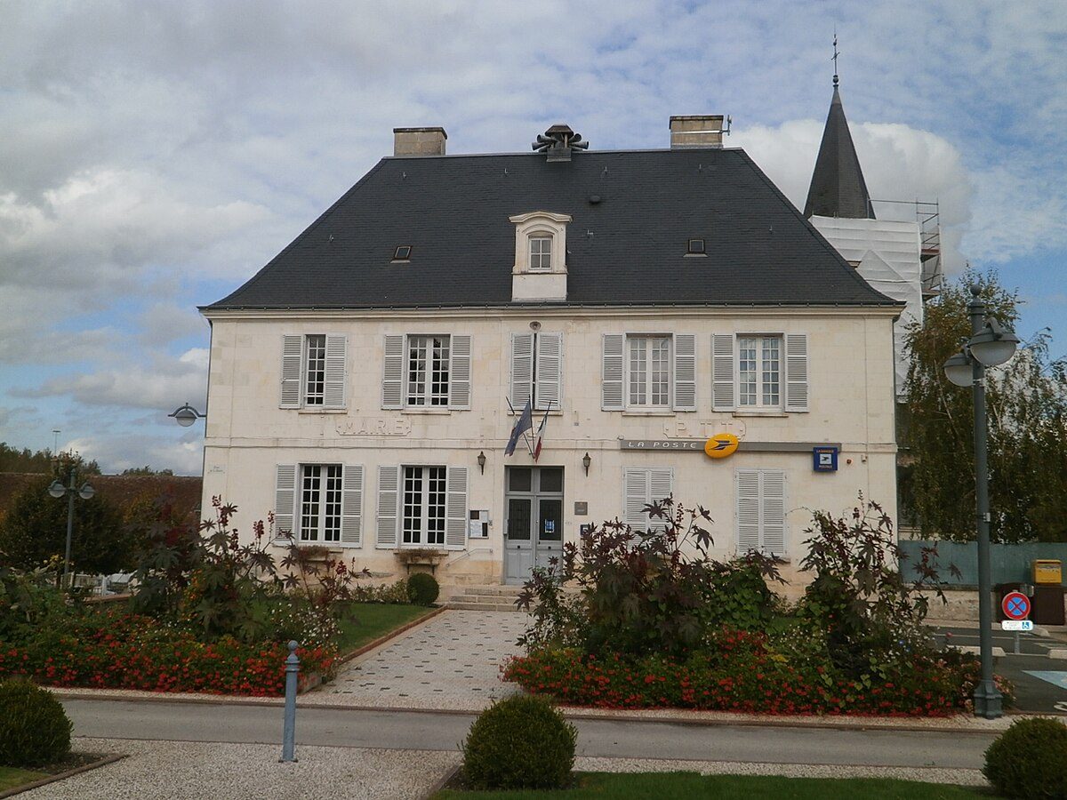 La mairie de Perrusson