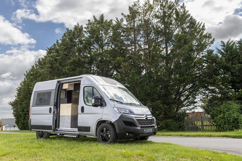 Le Dyonisus, le Robeta le plus compact avec 5,41 m de longueur.