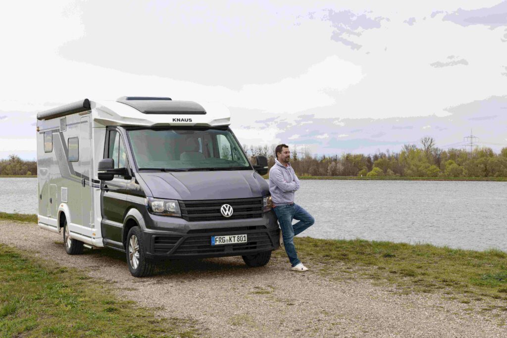L'intérieur du Knaus van ti 640 meg vansation.