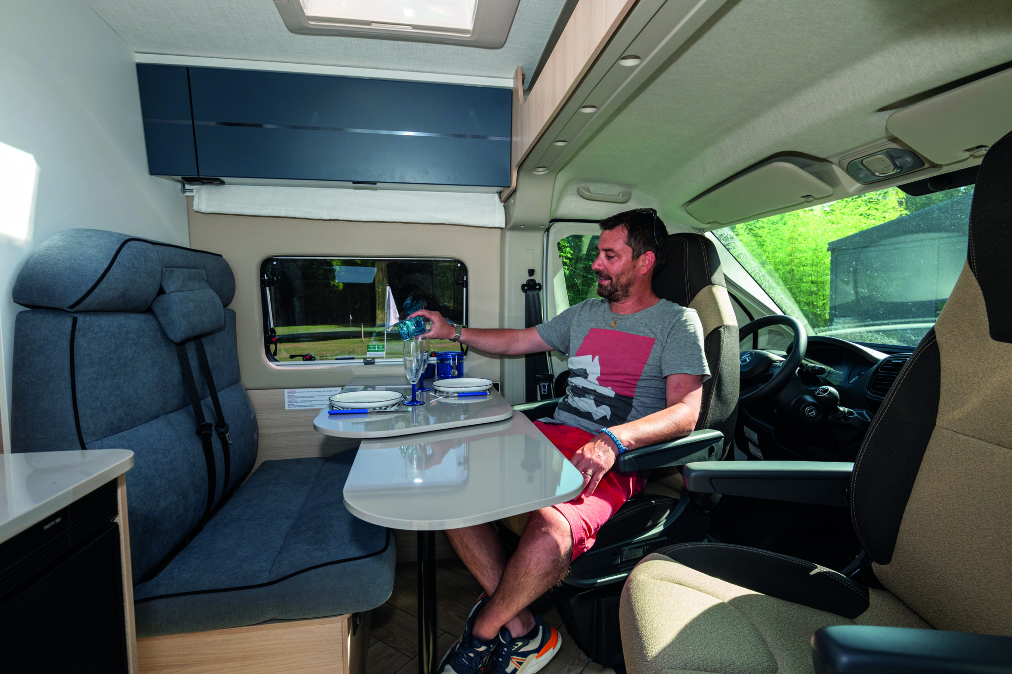 Chausson V594 L First Line