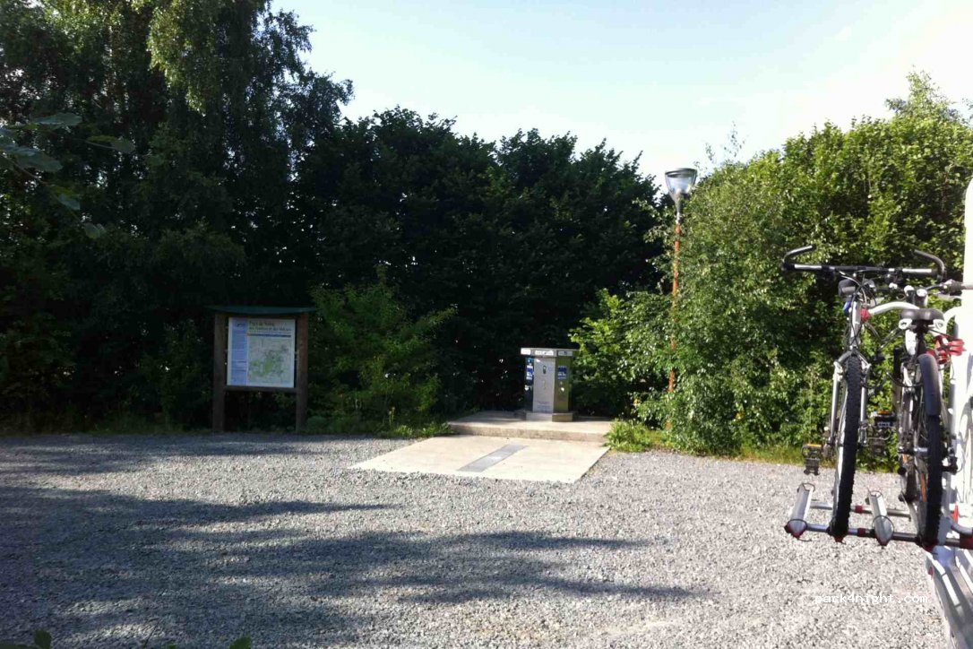aire camping-car charbonnieres les varennes
