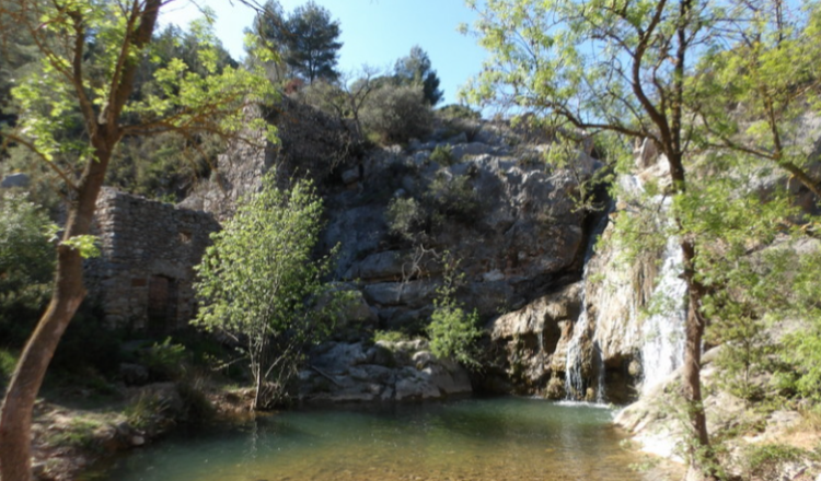 Aire camping-car DURBAN-CORBIERES.