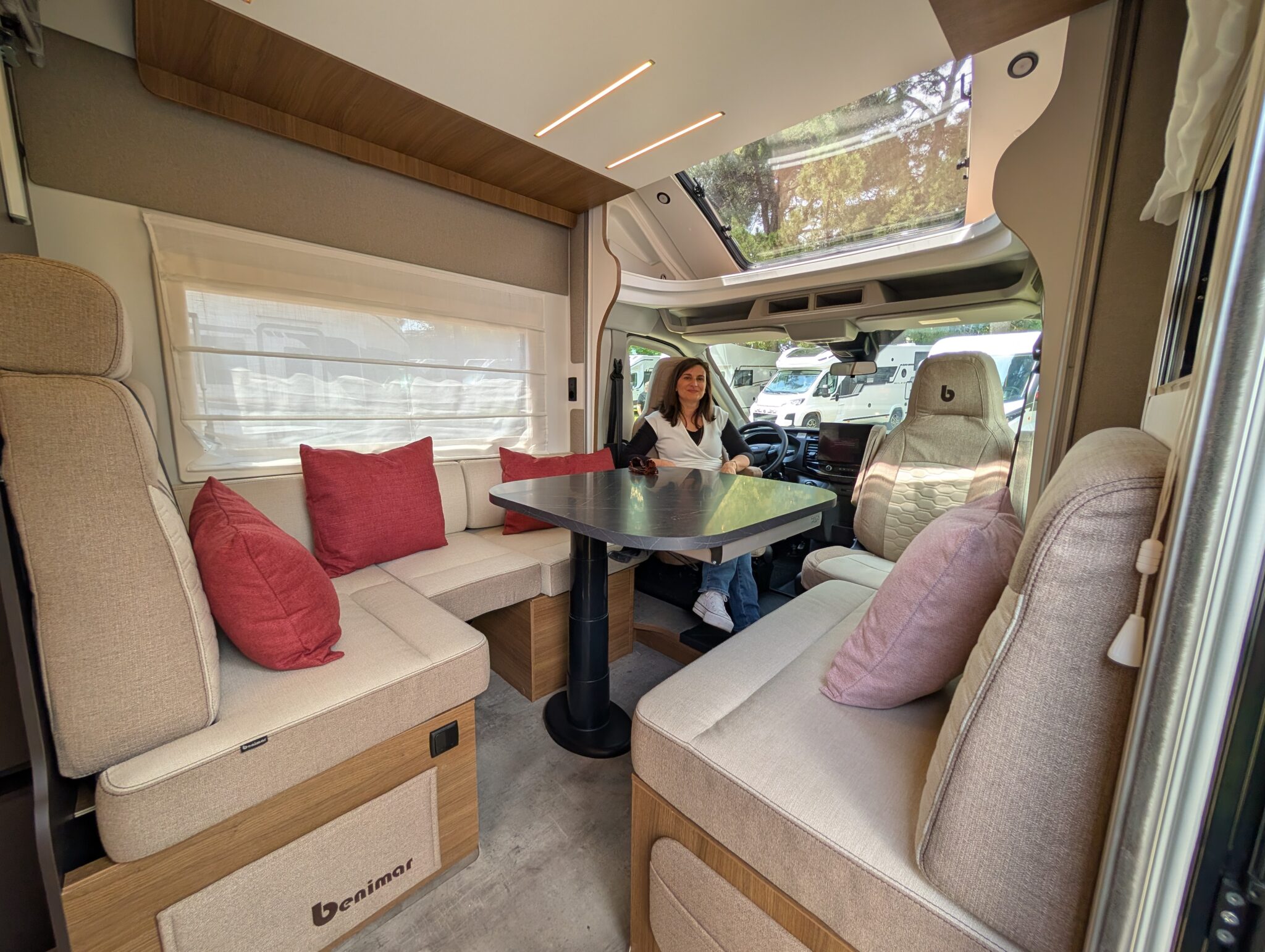 Camping-car Benimar Yrteo 881