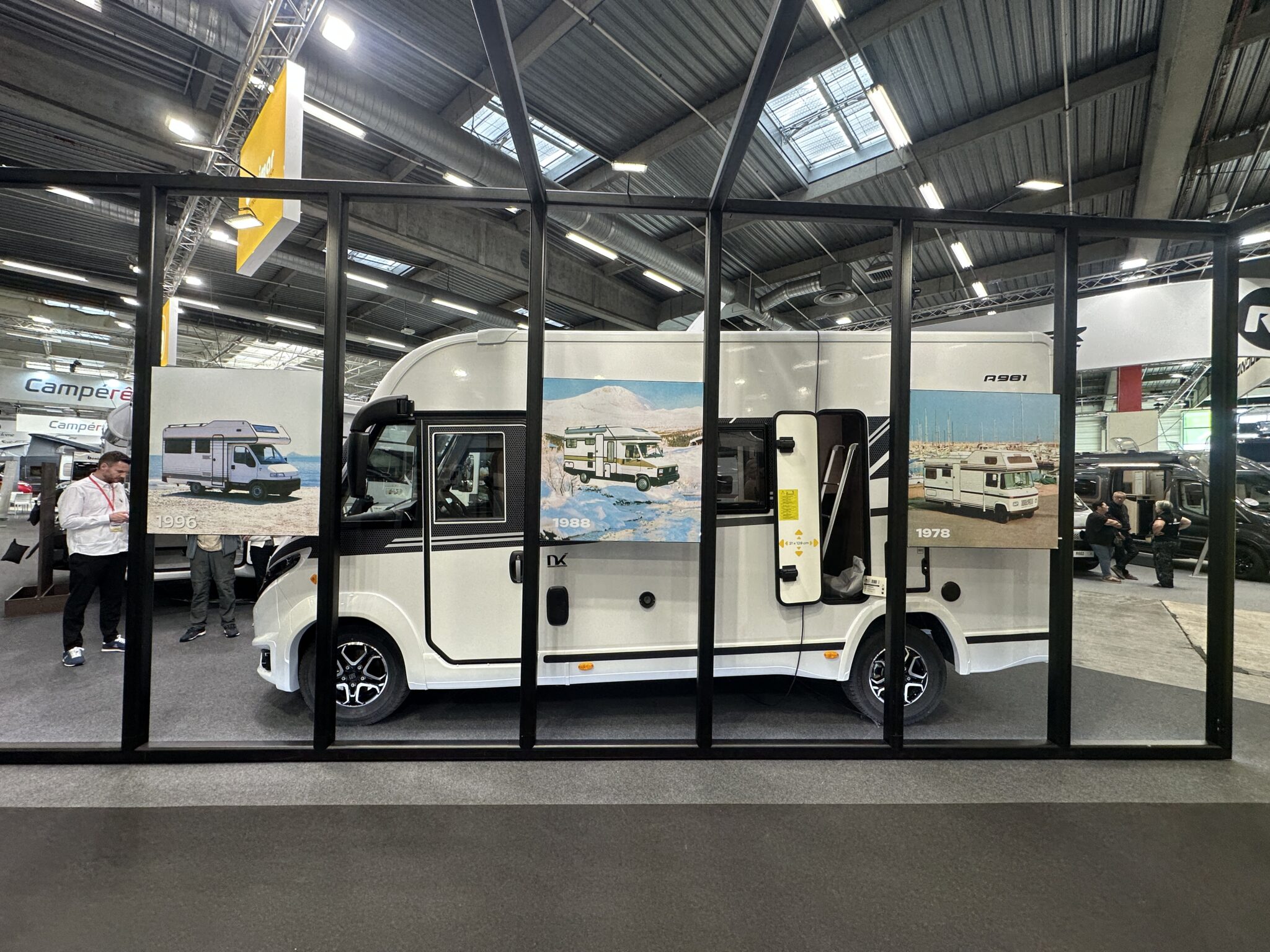 Benimar Amphitryon A981