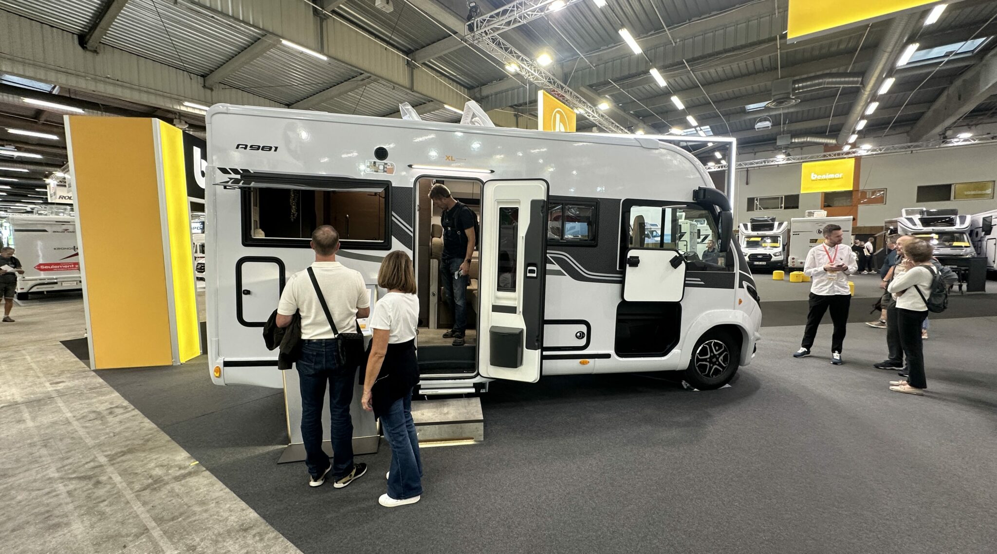 Benimar Amphitryon A981: Innovative Camper Design