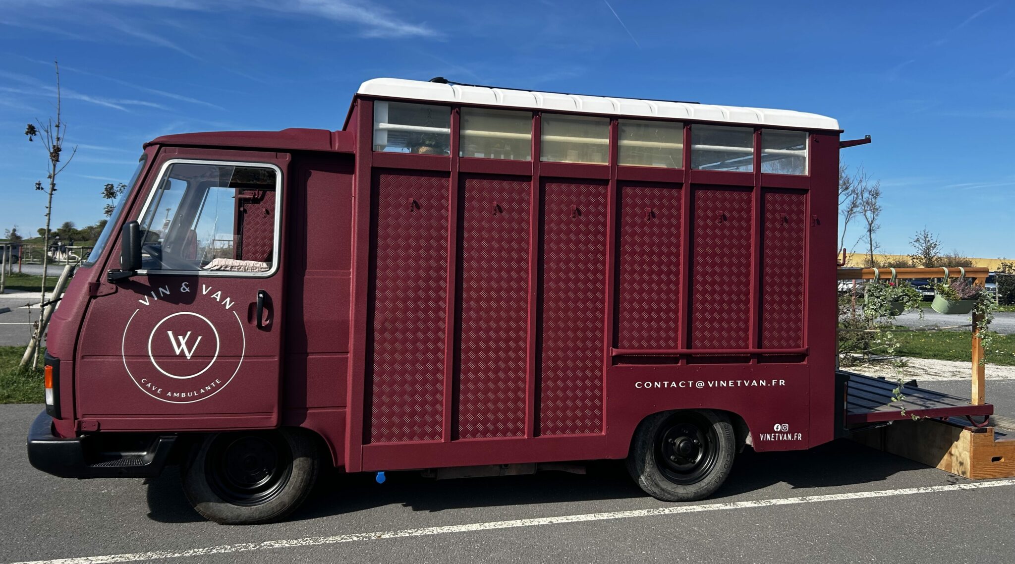 Peugeot J9: A Unique Mobile Wine Cellar